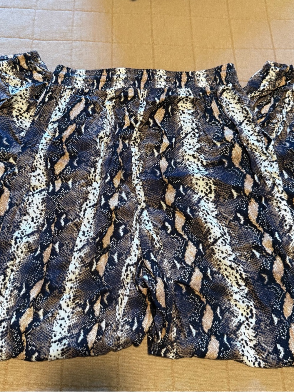 Pants - Picture 6 of 6